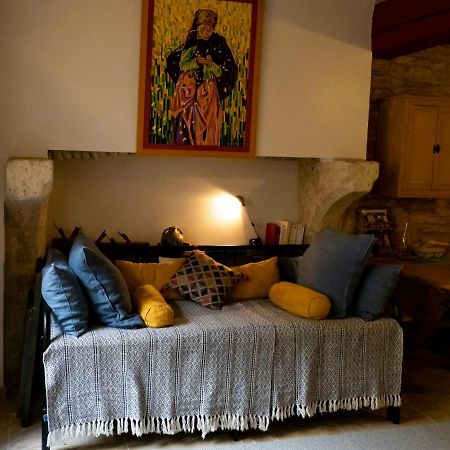 Voyage… Villa Noyers-sur-Serein Eksteriør billede